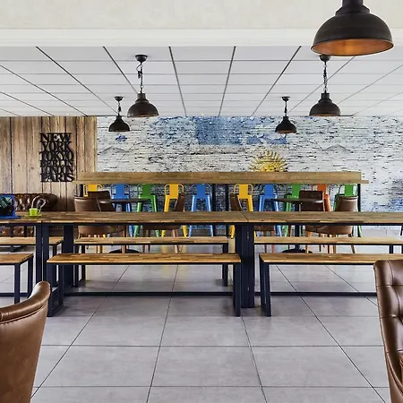 Ibis Styles Rooftop &