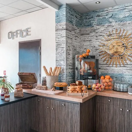 Ibis Styles Rooftop & 3* Hyeres