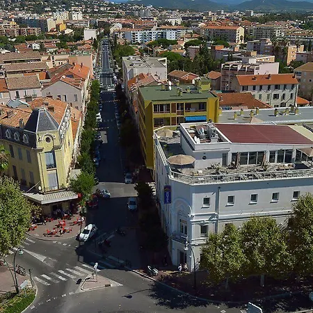 Hotel Ibis Styles Rooftop &