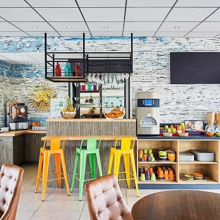 Ibis Styles Rooftop & Hotel 3*