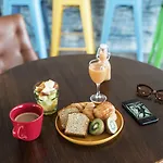 Ibis Styles Rooftop & 3* Hyères