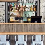 Ibis Styles Rooftop & Hyeres