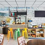 Szálloda Ibis Styles Rooftop & Hyères
