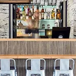 Ibis Styles Rooftop & Hyères