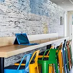 Ibis Styles Rooftop & Hyeres