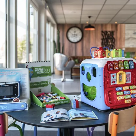 Ibis Styles Rooftop & 3*