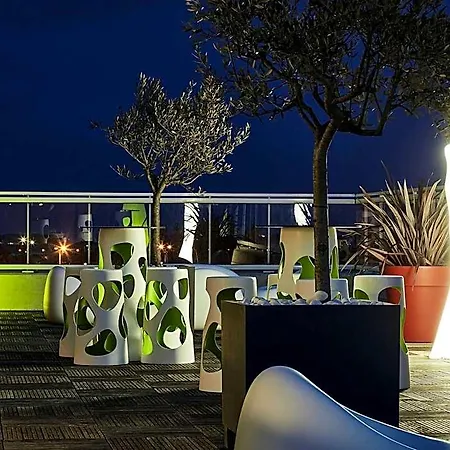 Hotel Ibis Styles Rooftop & Hyeres