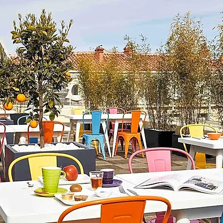 Hotel Ibis Styles Rooftop &