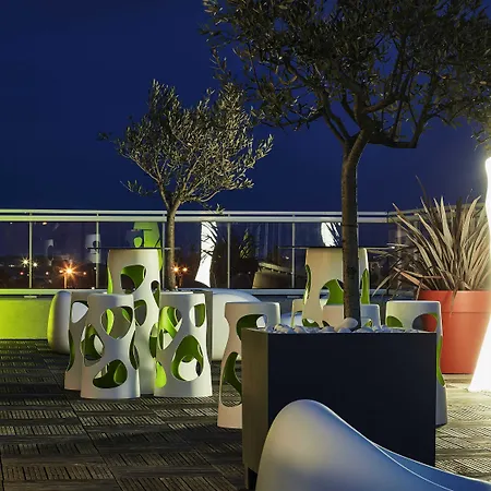 Hotel Ibis Styles Rooftop & Hyeres