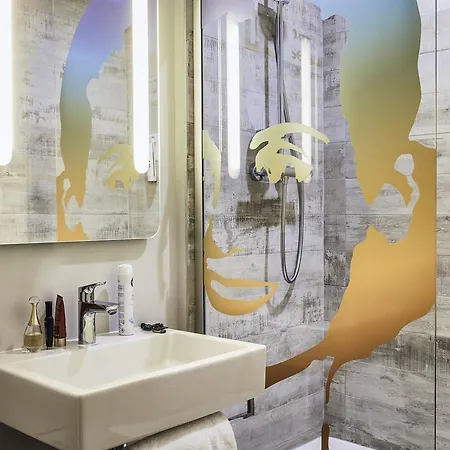Hotel Ibis Styles Rooftop & Hyères