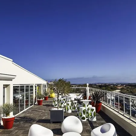 ホテル Ibis Styles Rooftop & イエール