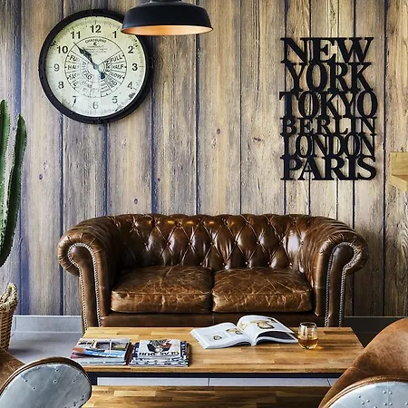 فندق Ibis Styles Rooftop & 3*