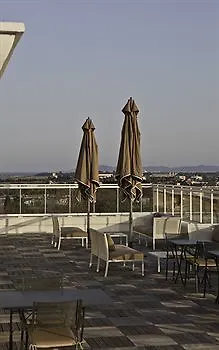 Ibis Styles Rooftop & Hotel 3*