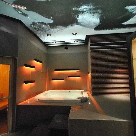 ホテル Ibis Styles Rooftop & イエール