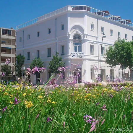 Hotel Ibis Styles Rooftop & 3*