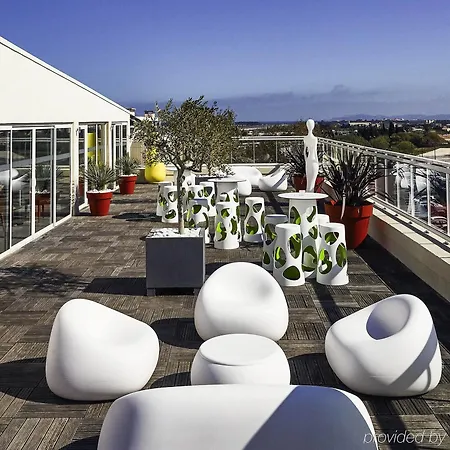 Hotel Ibis Styles Rooftop & 3*