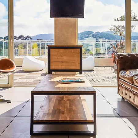 Ibis Styles Rooftop &