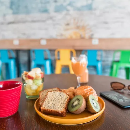 Ibis Styles Rooftop & فندق Hyères