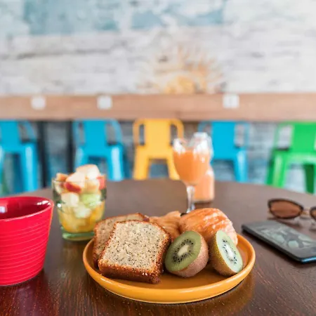 Ibis Styles Rooftop & 3* Hyères