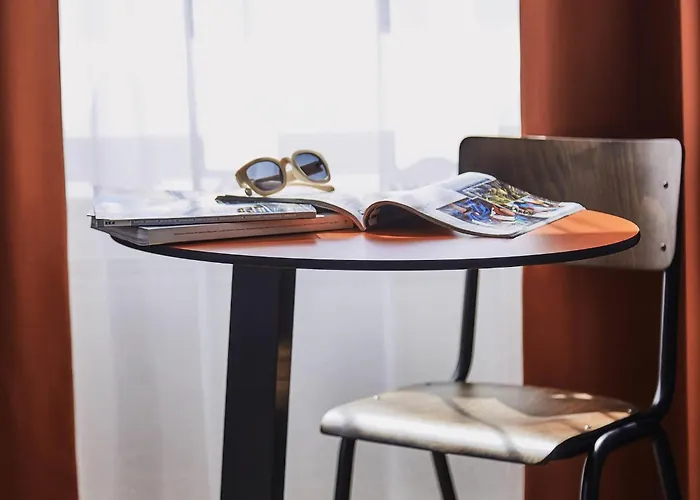 Ibis Styles Rooftop & 3*