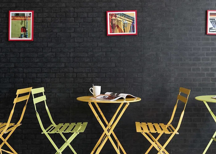 Ibis Styles Rooftop & 3*