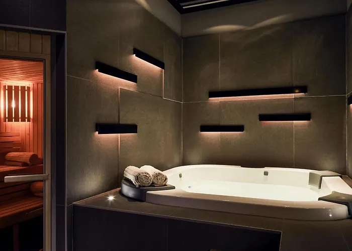 Ibis Styles Rooftop & Szálloda 3*