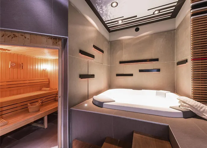 Hotel Ibis Styles Rooftop &